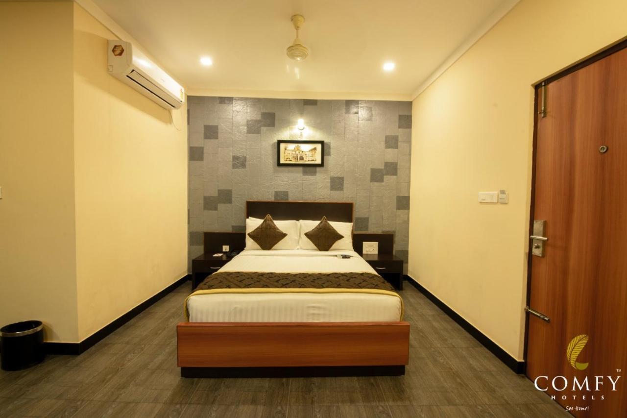 Comfy Luxury Hotel Bangalore Ngoại thất bức ảnh