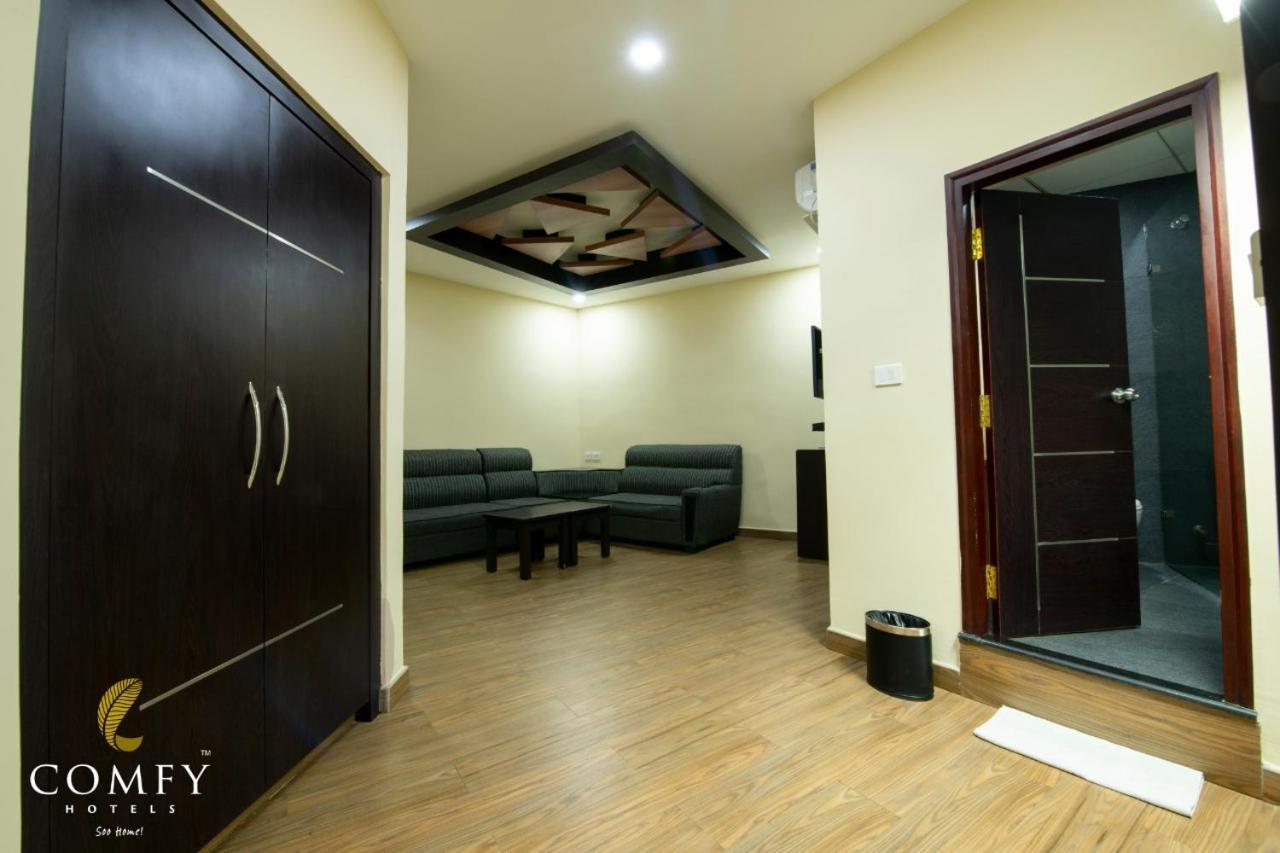 Comfy Luxury Hotel Bangalore Ngoại thất bức ảnh